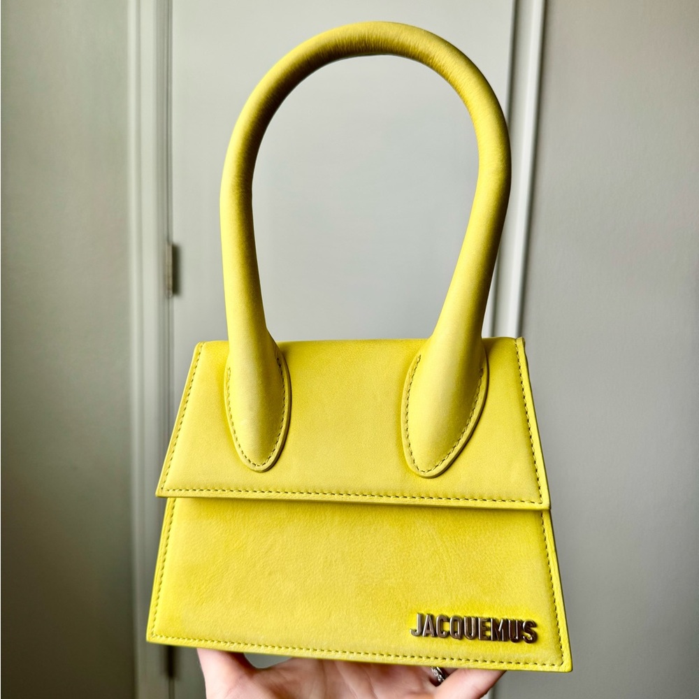 Jacquemus le Moyen Medium Chiquito Yellow